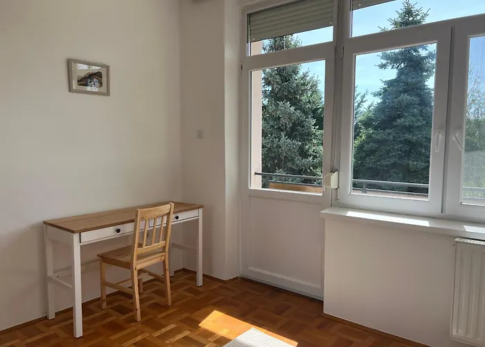 Jo Hely Balatonalmadi